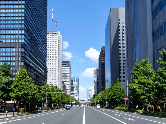 高層ビルが立ち並ぶ都心の街並み
