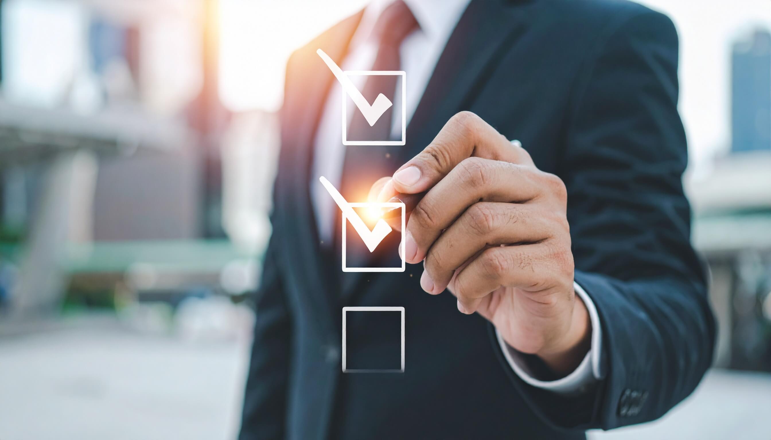 タスクの完了や目標達成を示すチェックリスト